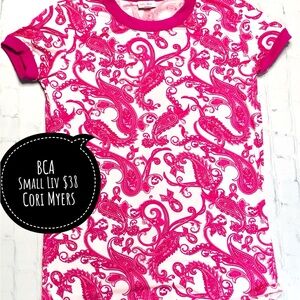LuLaRoe Pink Paisley Short Sleeve Tee